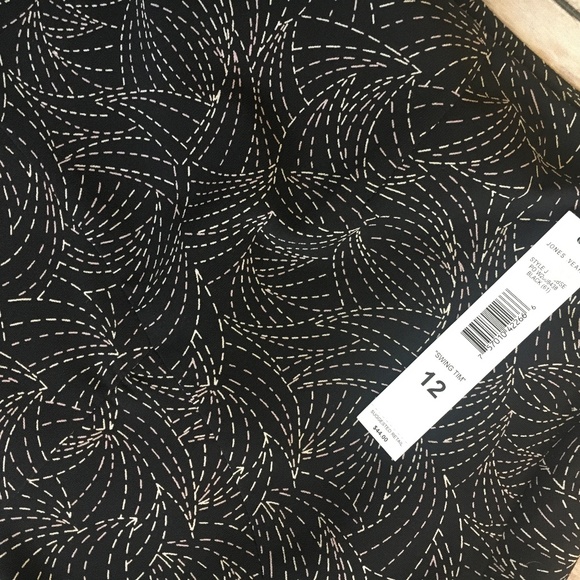 Jones Wear Skirt - Picture 2 of 6